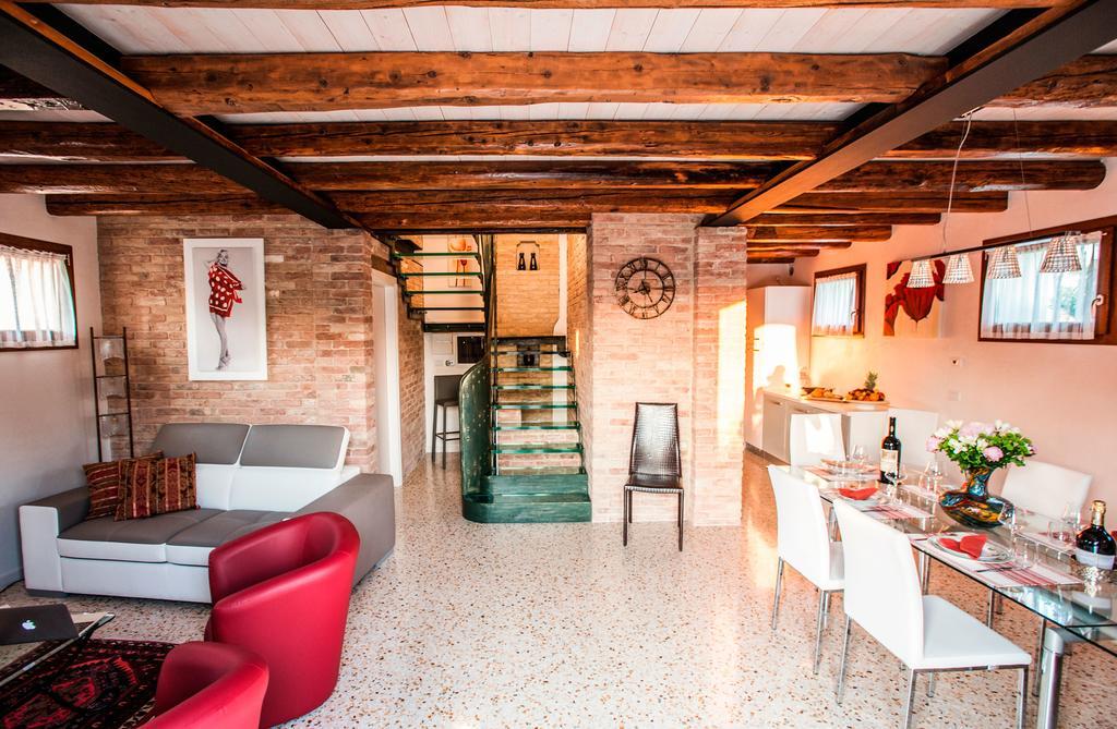 Brick House Silea Villa Room photo