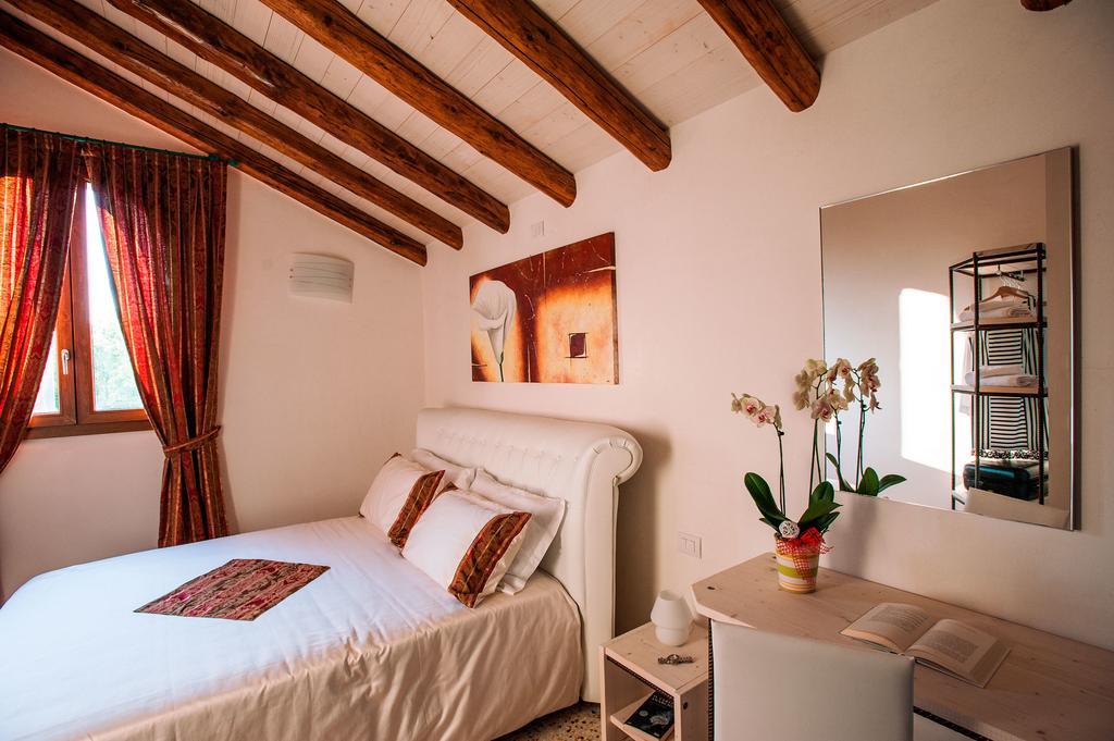 Brick House Silea Villa Room photo